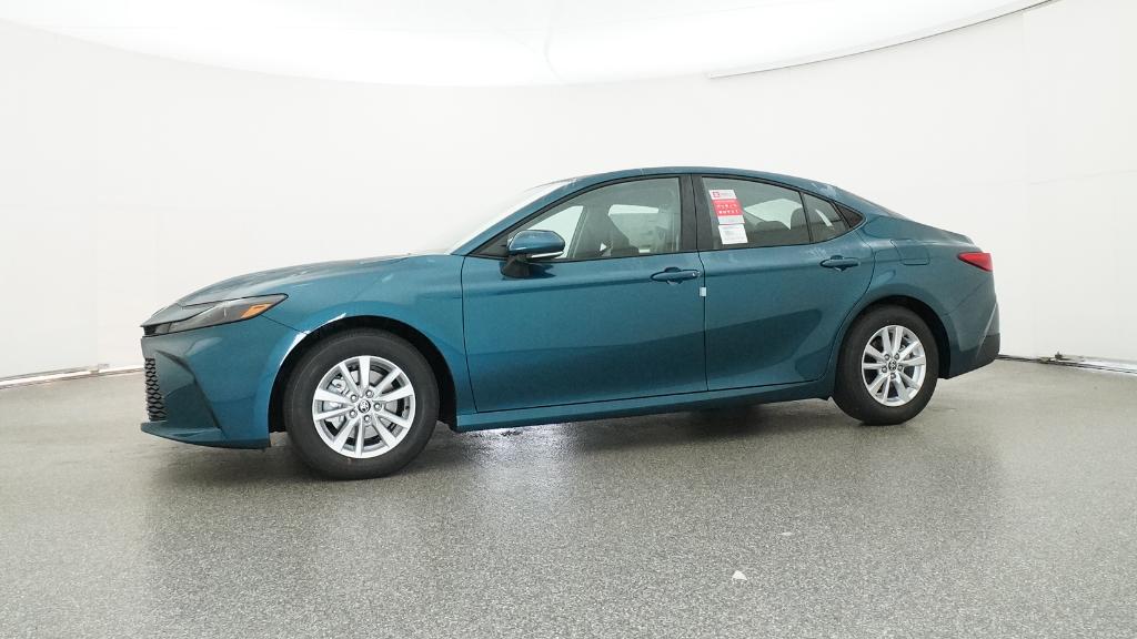 2026 Toyota Camry LE photo 8