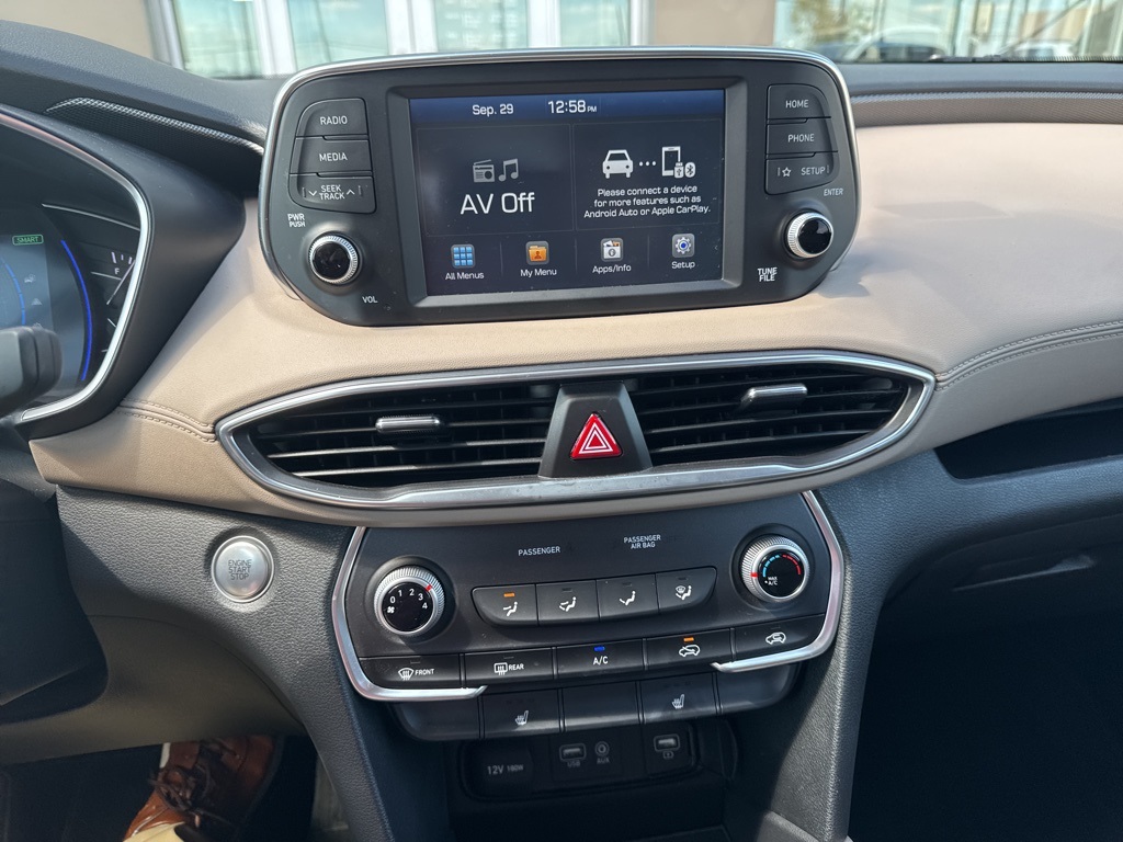 2019 Hyundai Santa Fe SEL photo 2