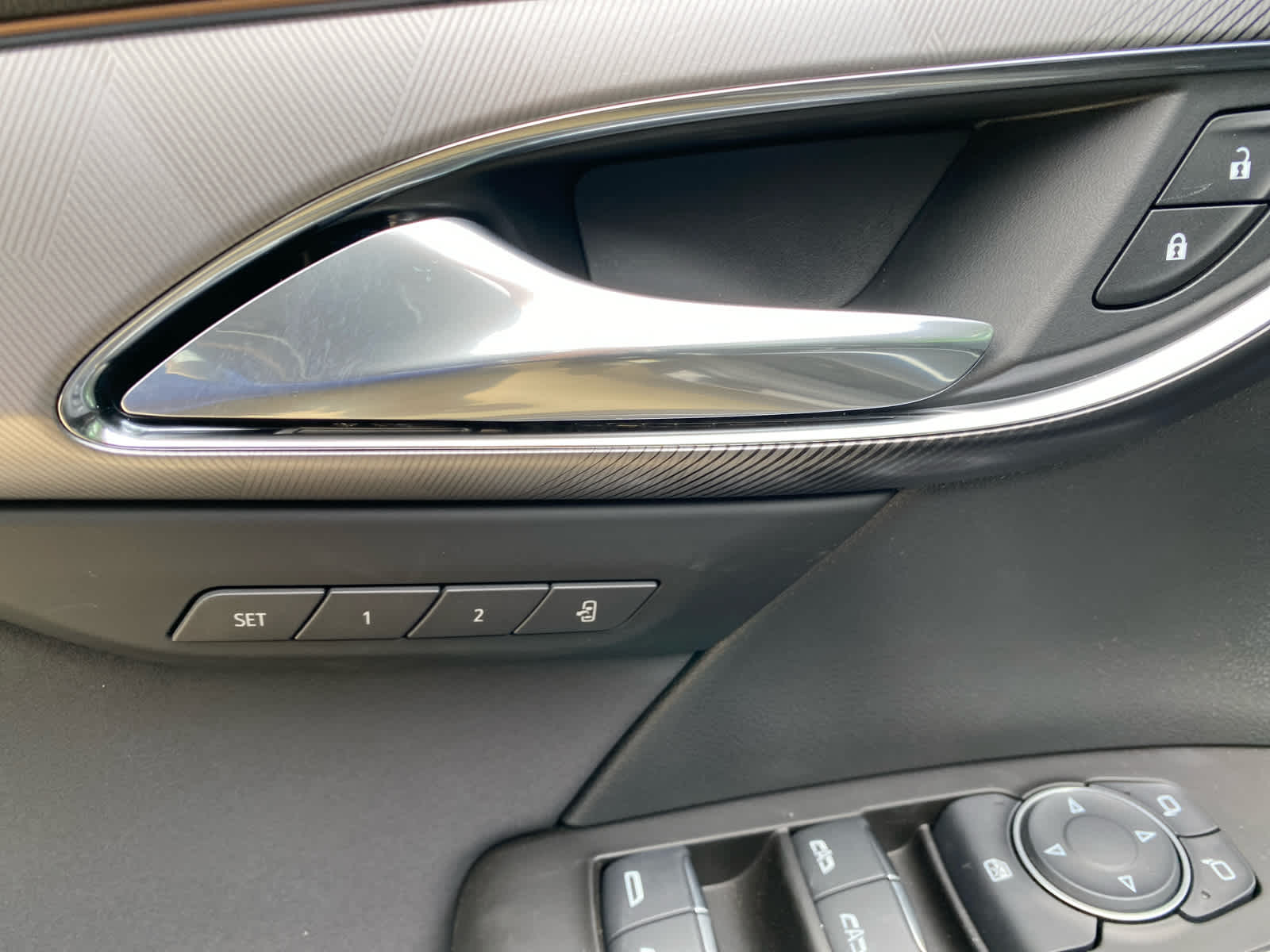 2025 Buick Envision Sport Touring photo 10