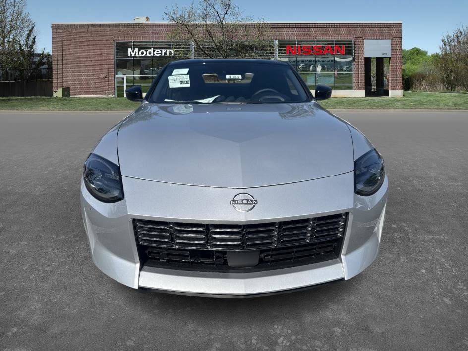 2025 Nissan Z Performance photo 6