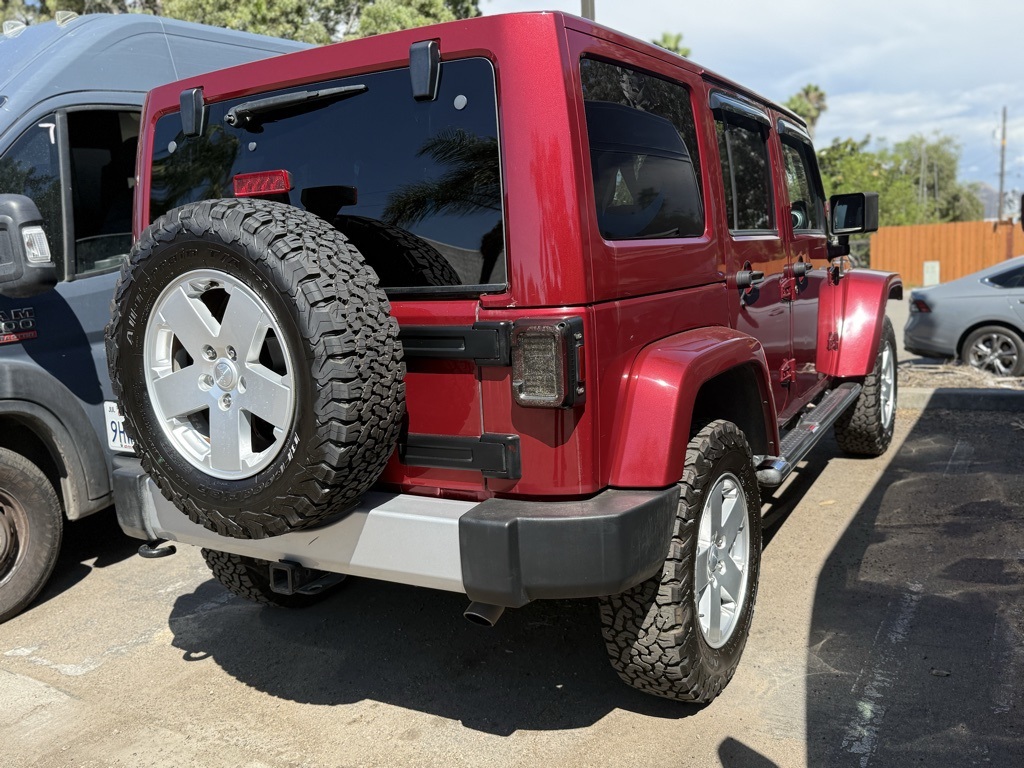 2012 Jeep Wrangler Unlimited Sahara photo 6
