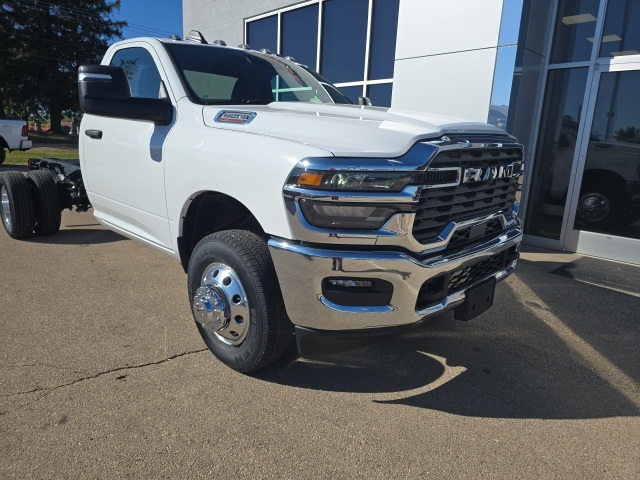 2026 RAM Ram 3500 Chassis Cab Tradesman's photo