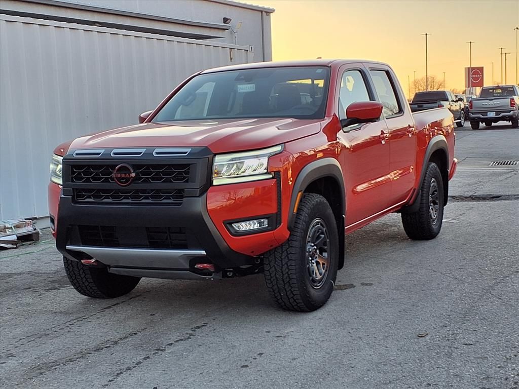 2025 Nissan Frontier PRO-4X's photo