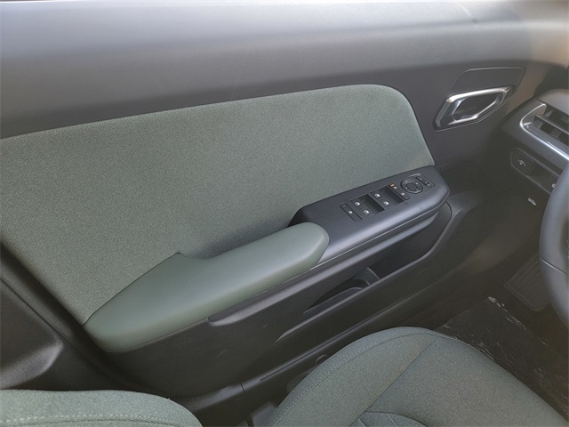 2025 Kia K4 EX photo 29