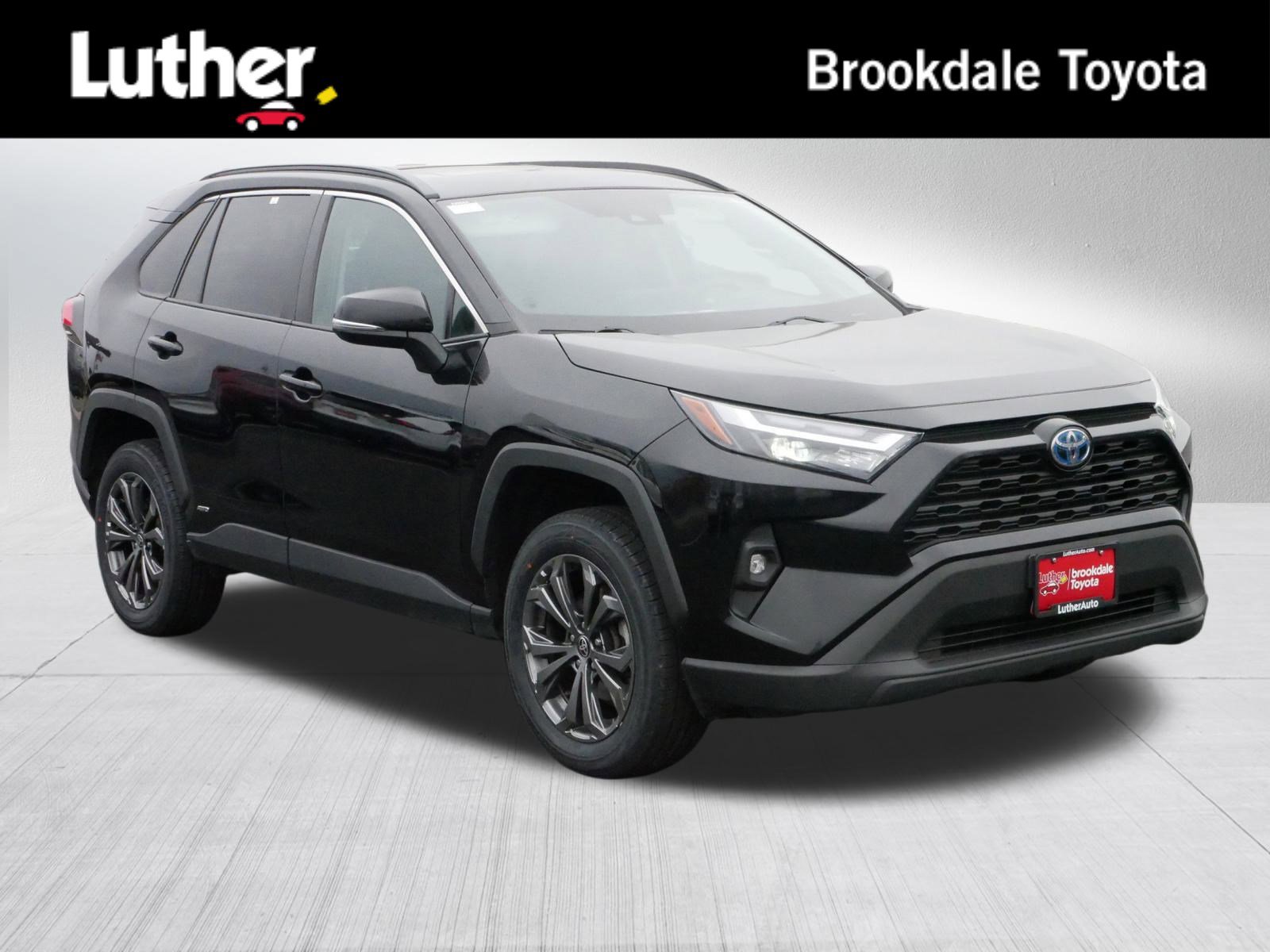 2022 Toyota RAV4 XLE Premium's photo