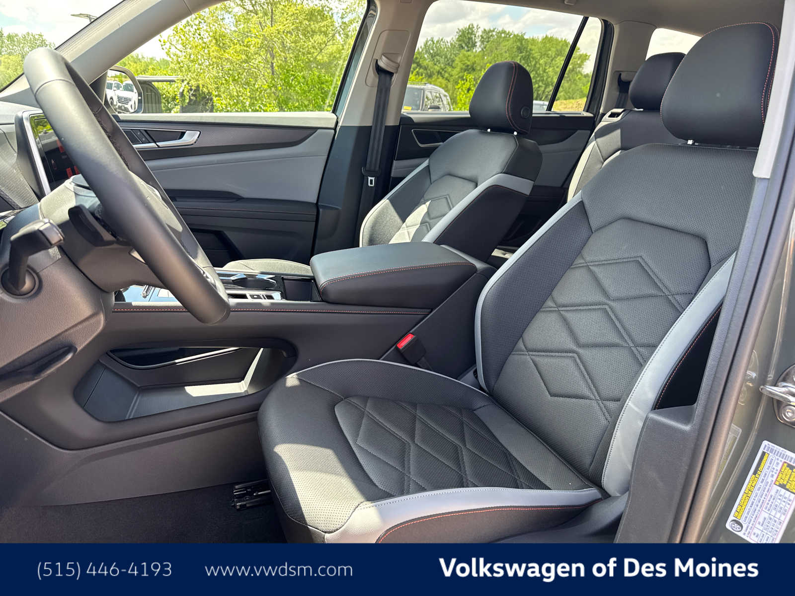 2025 Volkswagen Atlas Peak Edition SE photo 11