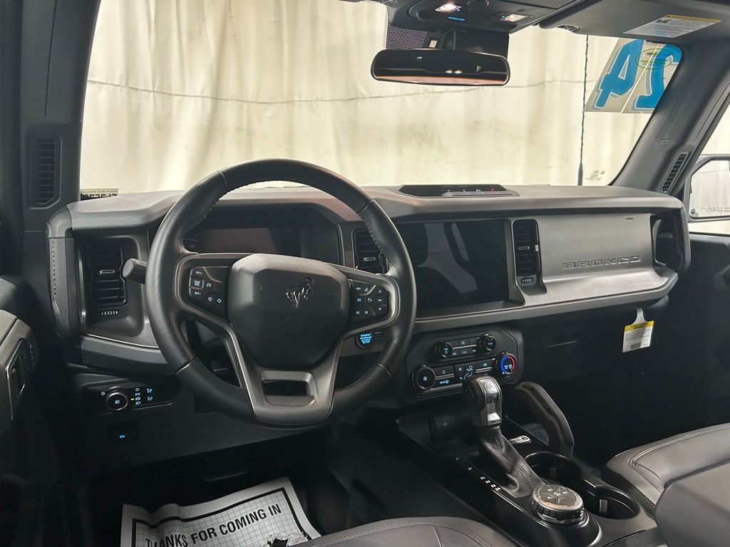 2024 Ford Bronco Big Bend photo 13