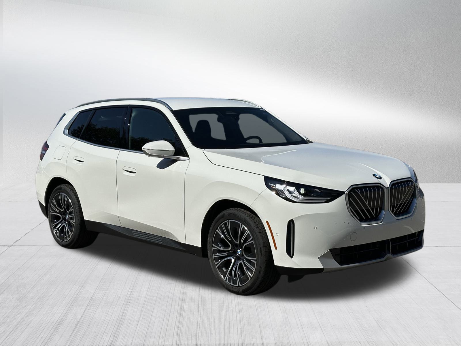 2026 BMW X3 30's photo
