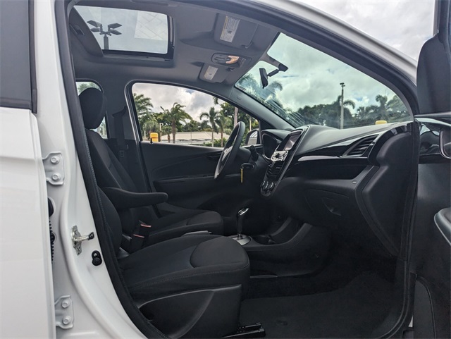 2022 Chevrolet Spark 1LT photo 13