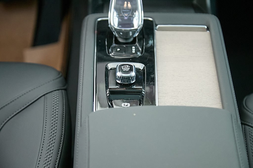 2026 VOLVO XC90 - Image 29