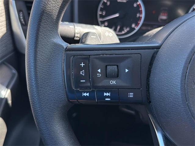 2023 Nissan Rogue S photo 15