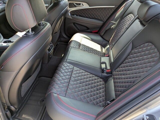 2021 Genesis G70 3.3T photo 13