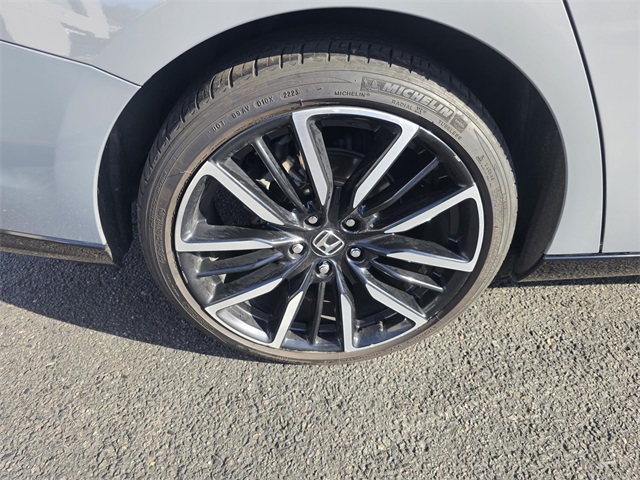 2023 Honda Accord Hybrid Touring photo 8