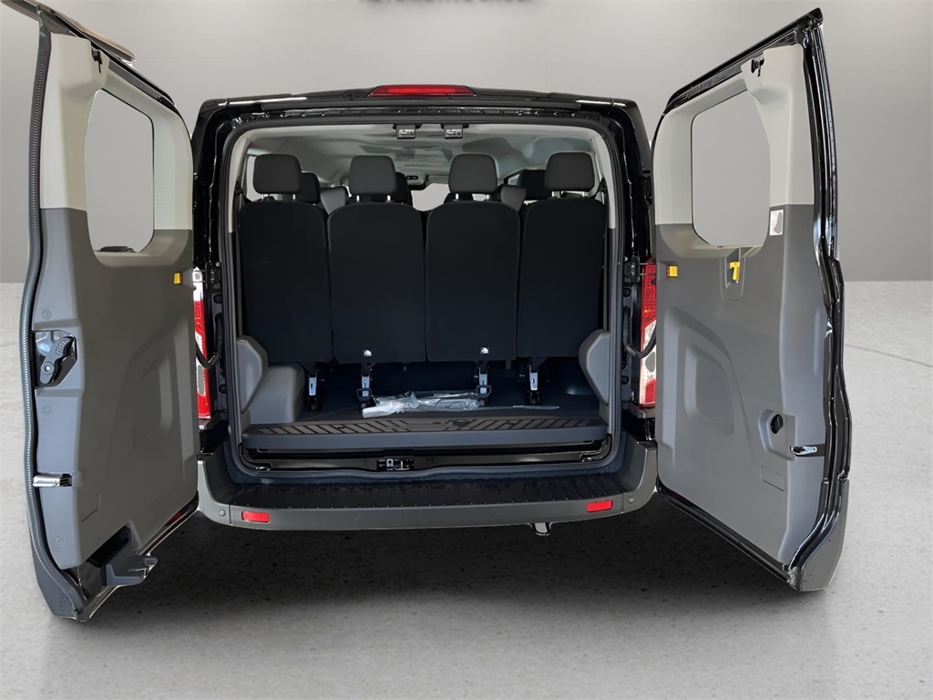 2024 Ford Transit Passenger Van XLT photo 9