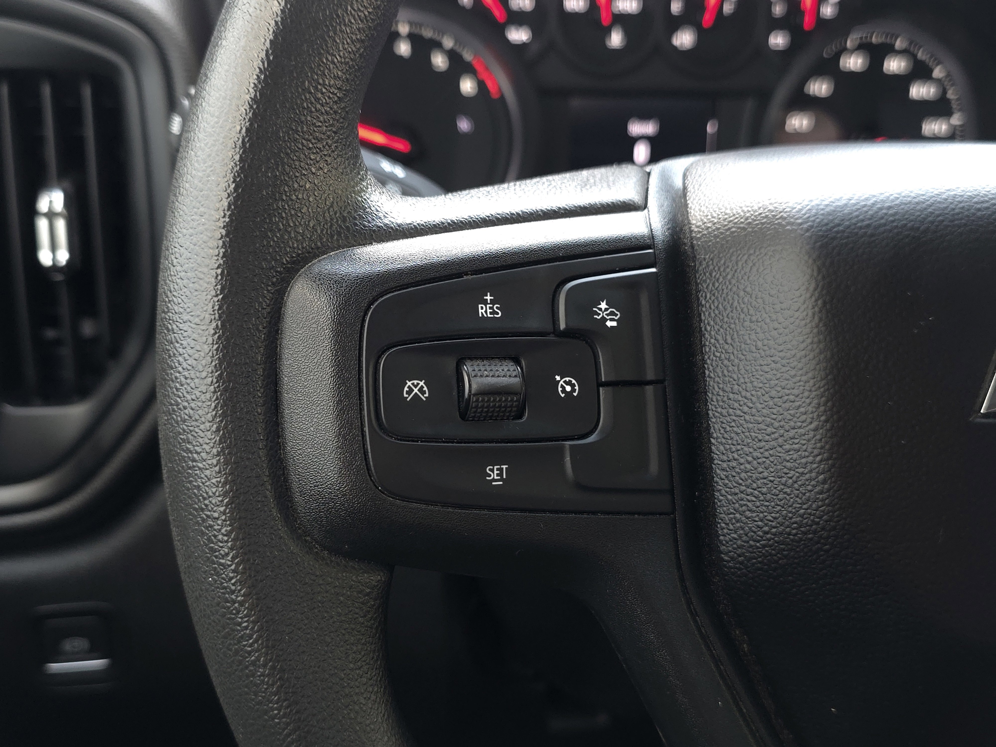 2024 Chevrolet Silverado 1500 Custom photo 10