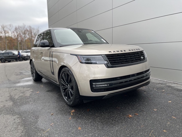 2025 Land Rover Range Rover SE photo 20