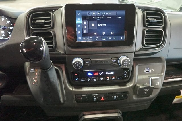 2025 Ram ProMaster 1500 Tradesman photo 16
