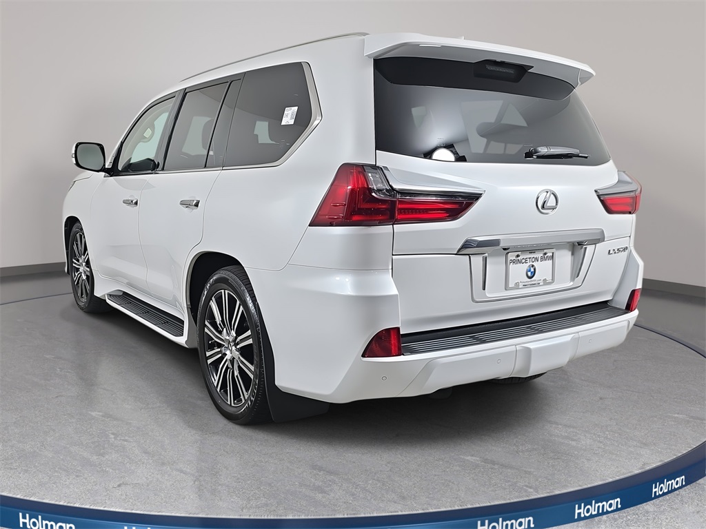 2020 Lexus LX 570 photo 6