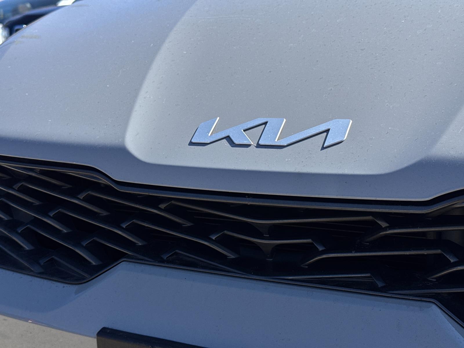 2023 Kia K5 GT-Line photo 9
