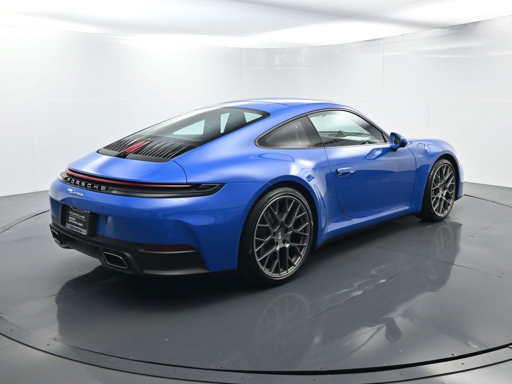 2025 Porsche 911 photo 13