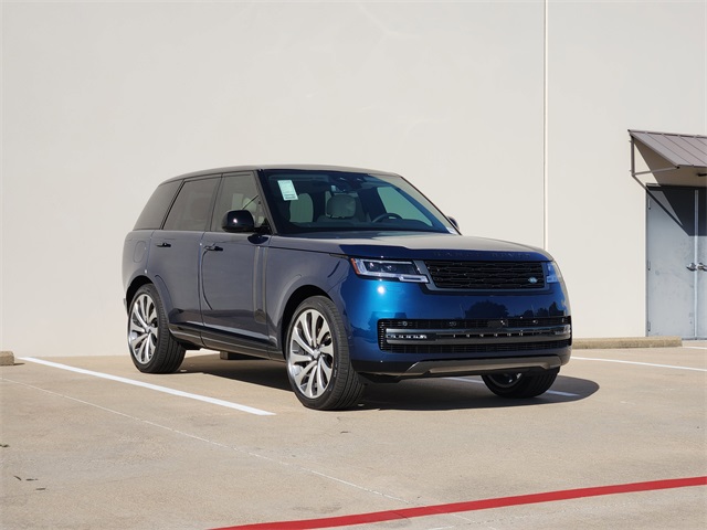 2025 Land Rover Range Rover SE photo 2