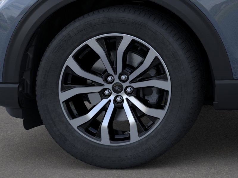 2025 Ford Explorer ST-Line photo 17