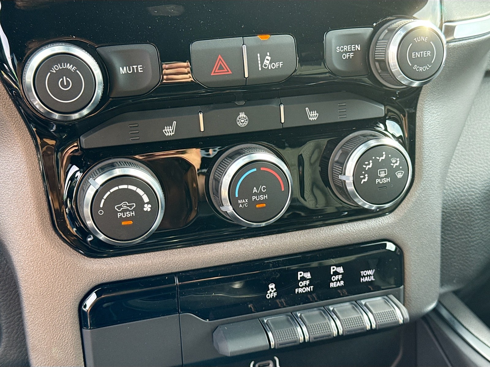 2026 Ram 1500 Big Horn photo 15