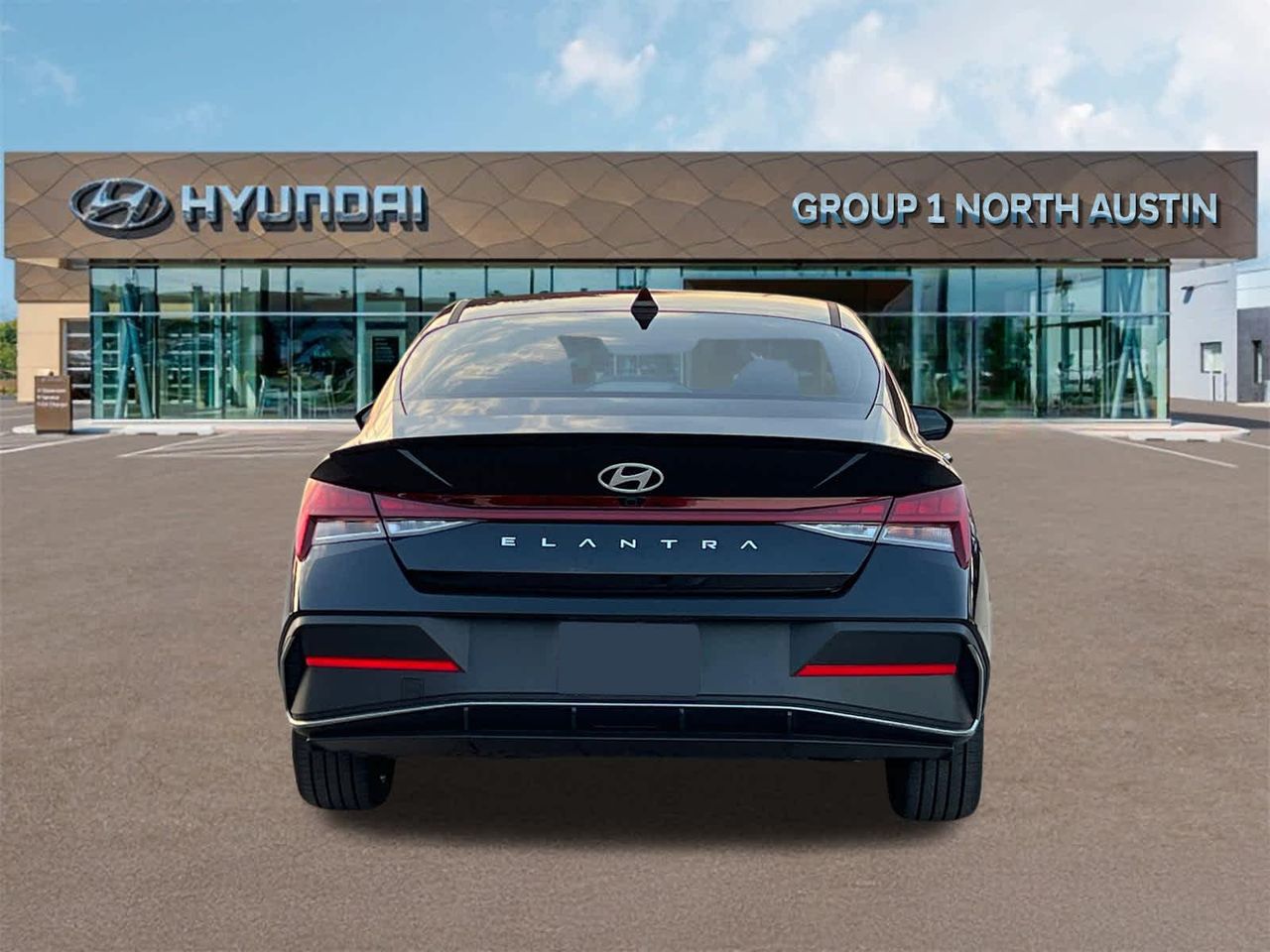 2025 Hyundai Elantra Hybrid Blue photo 4