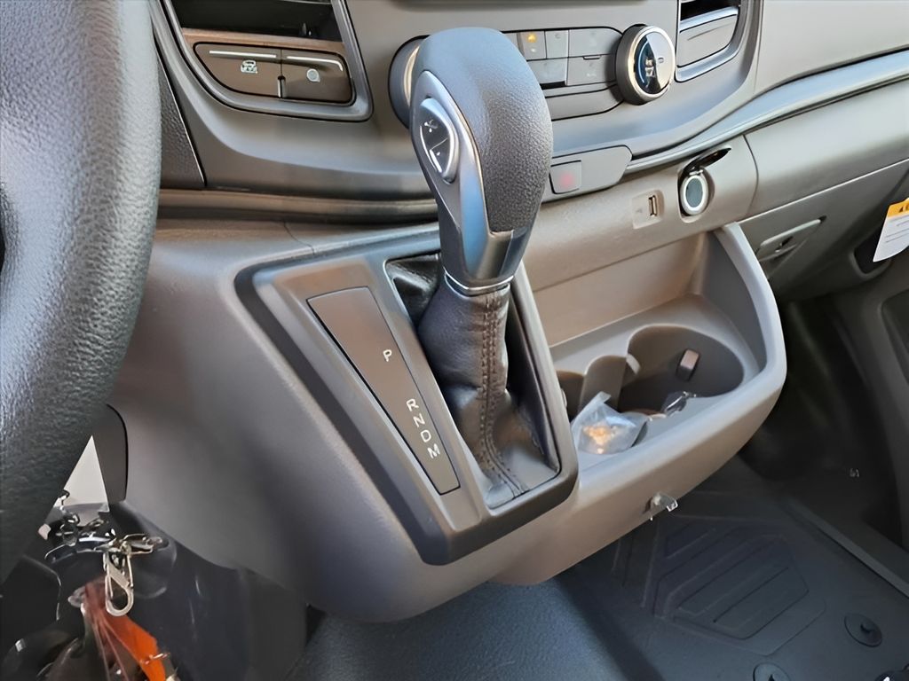 2024 Ford Transit photo 22