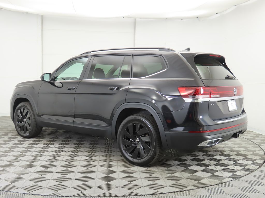 2026 Volkswagen Atlas SE Technology photo 7