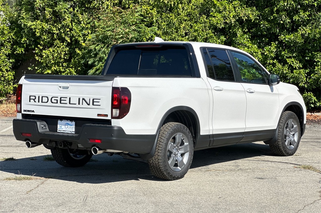 2025 Honda Ridgeline TrailSport photo 4