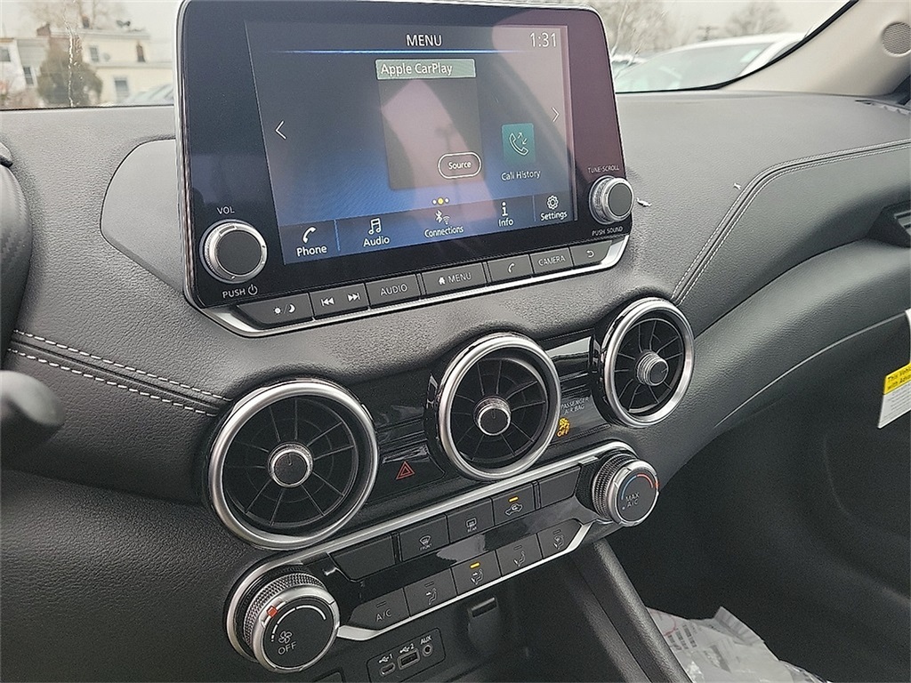2025 Nissan Sentra SV photo 8
