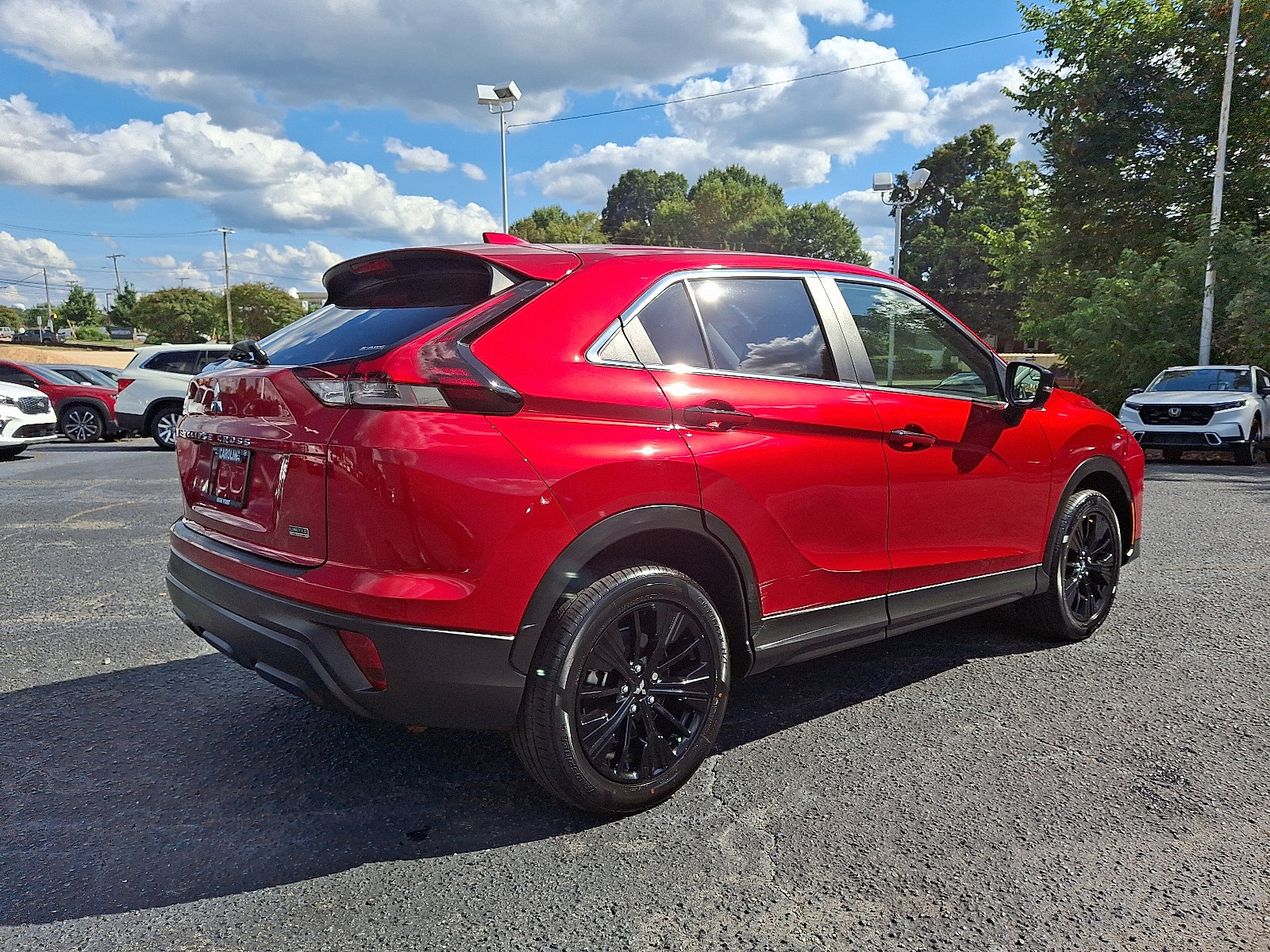 2022 Mitsubishi Eclipse Cross LE photo 4