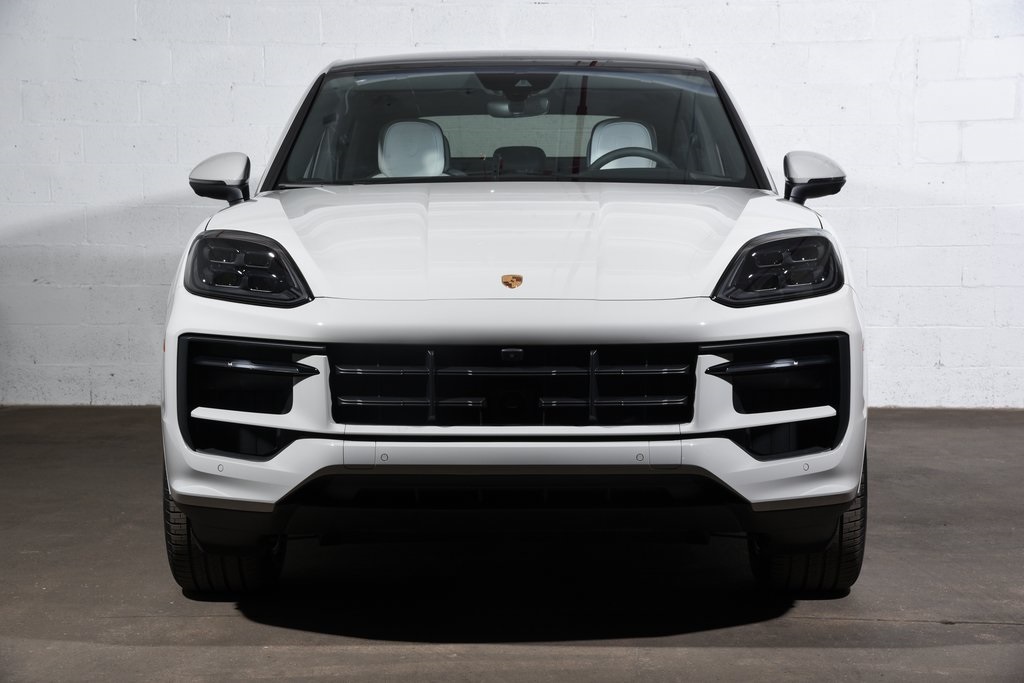 2025 Porsche Cayenne E-Hybrid photo 9