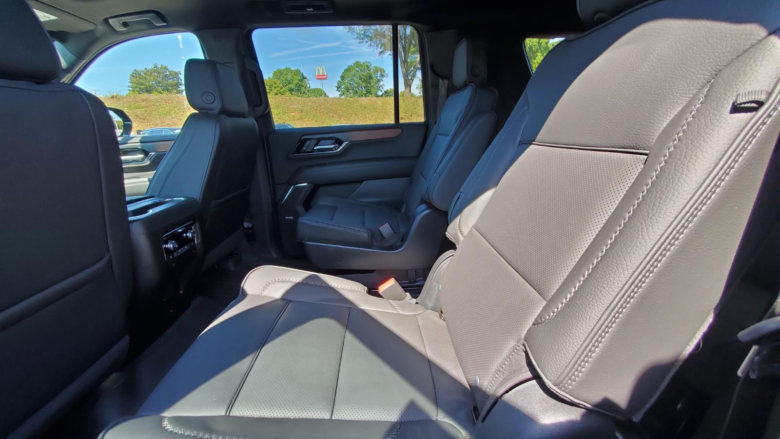 2025 Gmc Yukon XL Denali photo 5