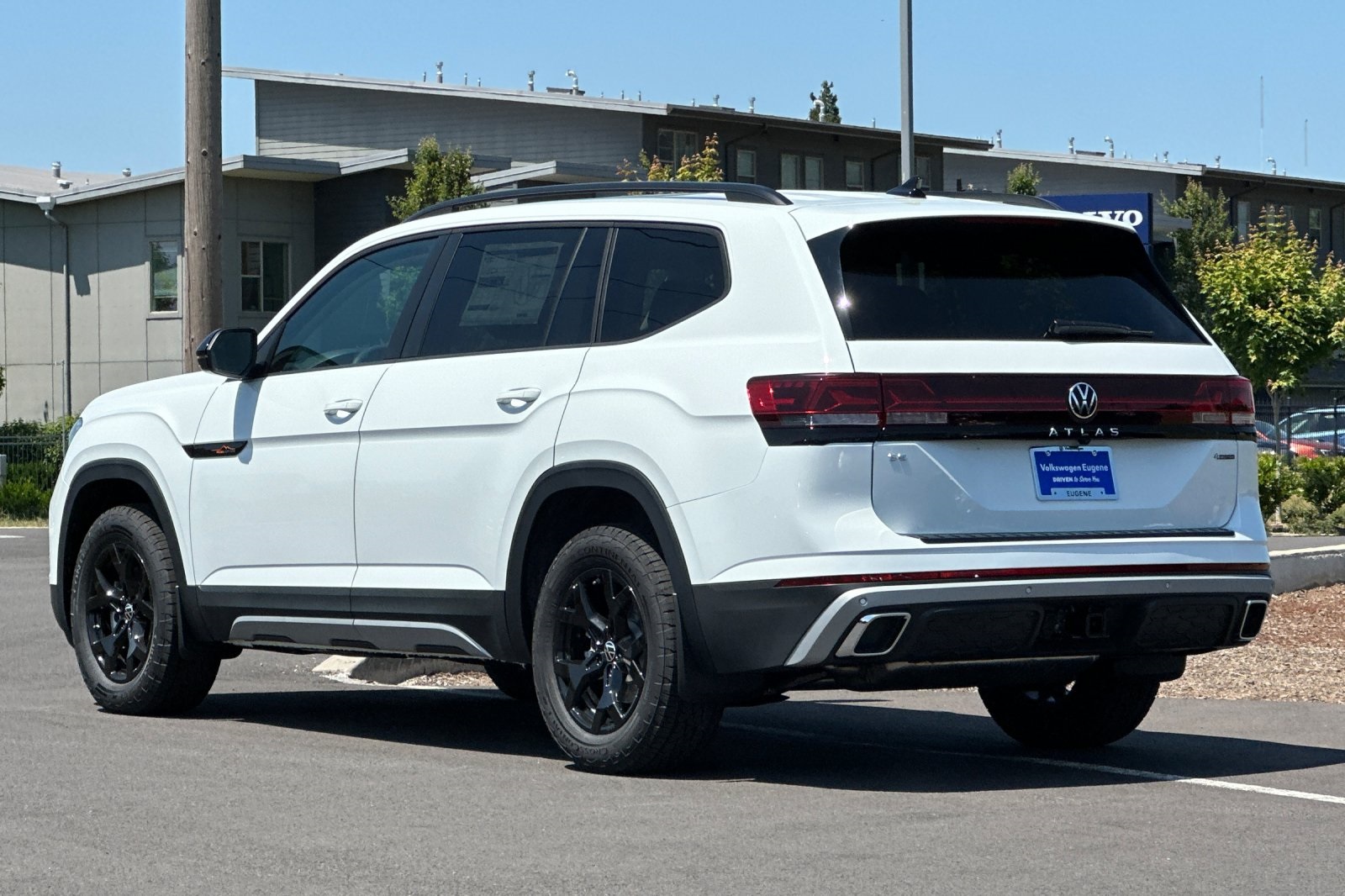 2025 Volkswagen Atlas Peak Edition SE photo 4