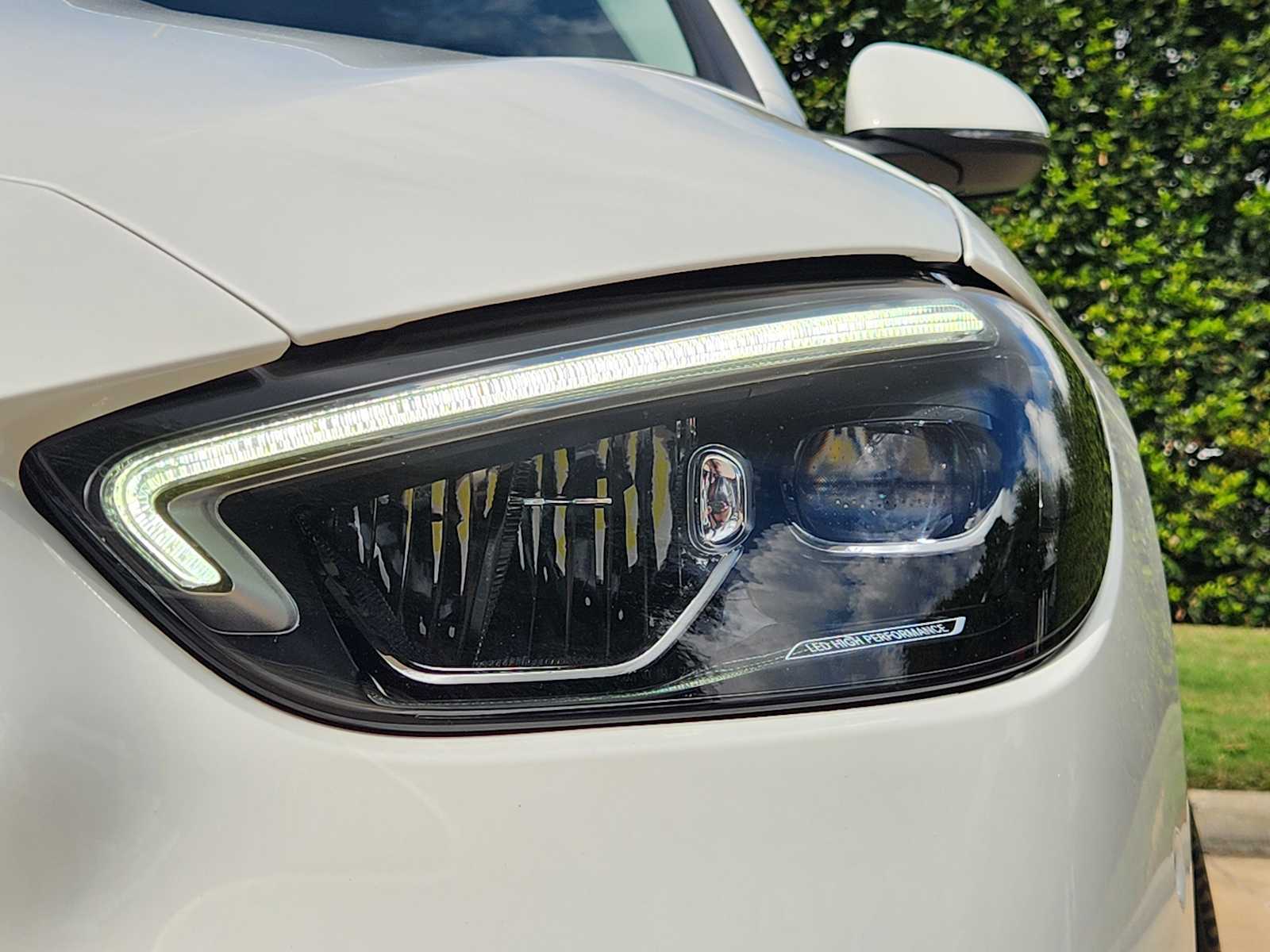 2025 Mercedes Benz C 300 photo 8