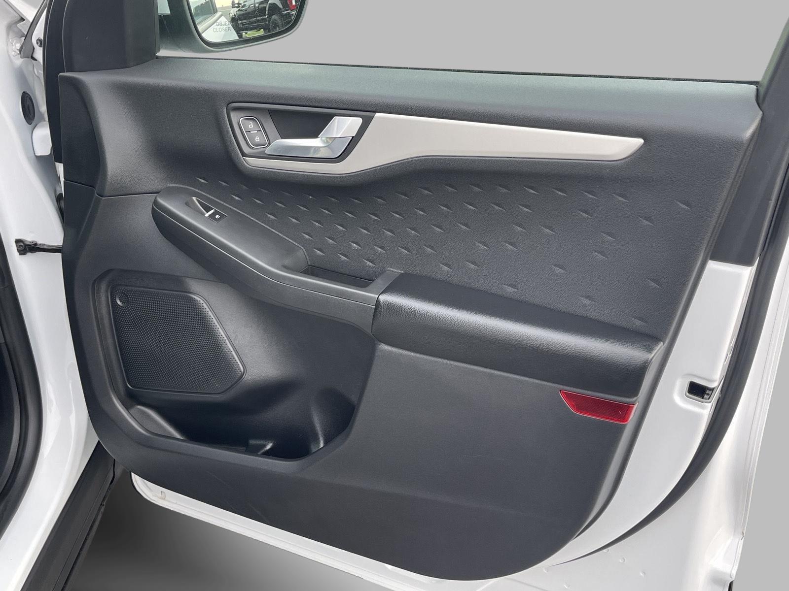 2020 Ford Escape SEL photo 14