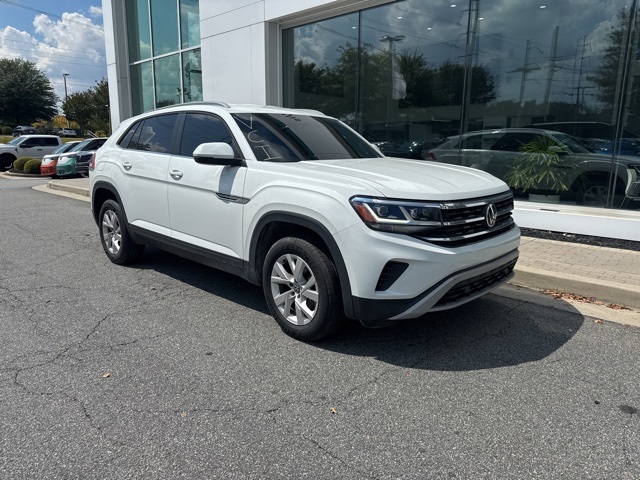 2021 Volkswagen Atlas Cross Sport photo 2