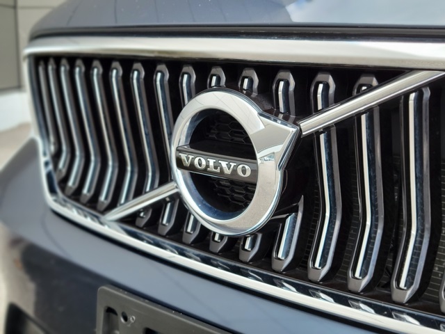 2022 Volvo XC40 T5 Inscription photo 17