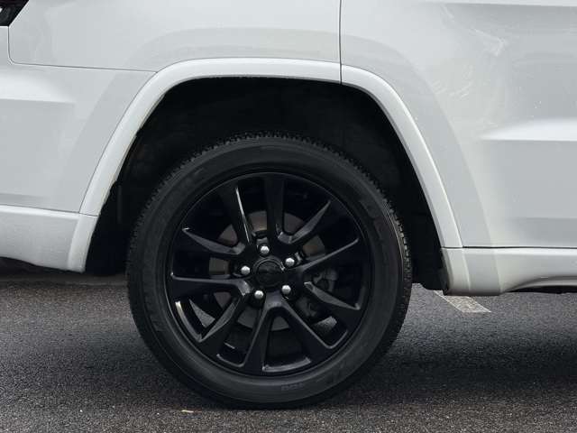 2020 Jeep Grand Cherokee Altitude photo 21
