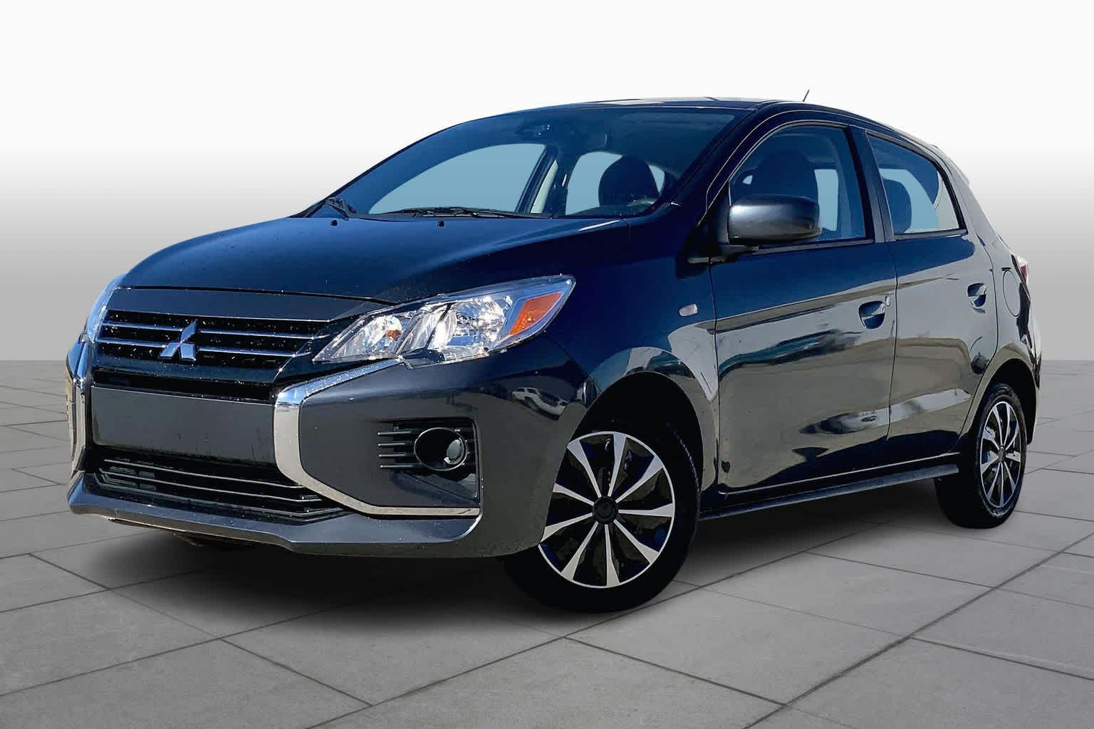 2024 Mitsubishi Mirage ES's photo
