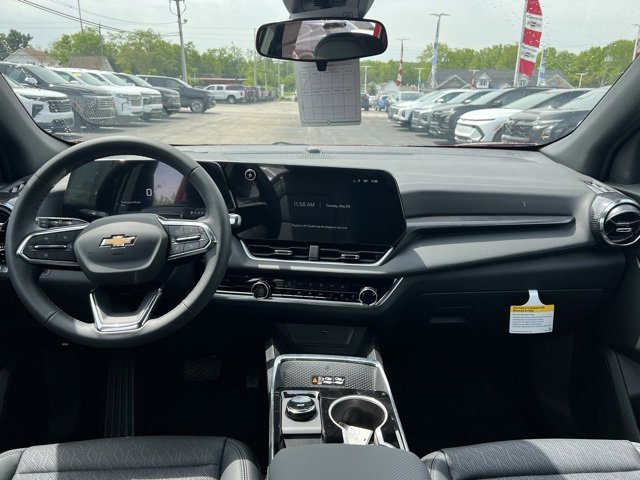 2026 Chevrolet Equinox LT photo 8