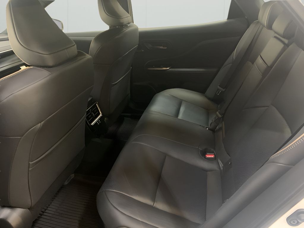 2025 Toyota Crown Platinum photo 3