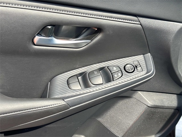 2025 Nissan Sentra SV photo 19