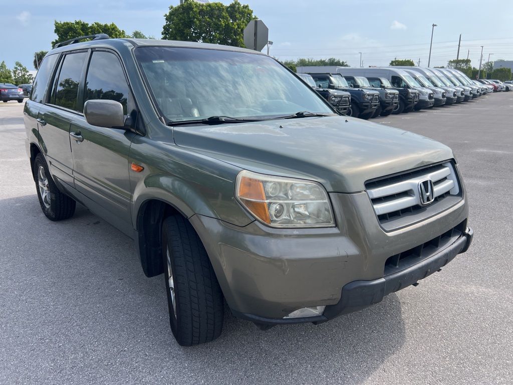 Used 2007 Honda Pilot EX with VIN 5FNYF28677B007707 for sale in Fort Pierce, FL