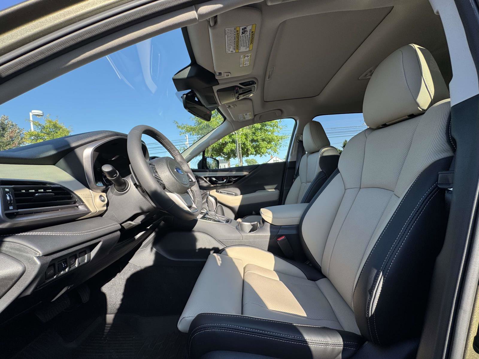 2025 Subaru Outback Limited photo 8