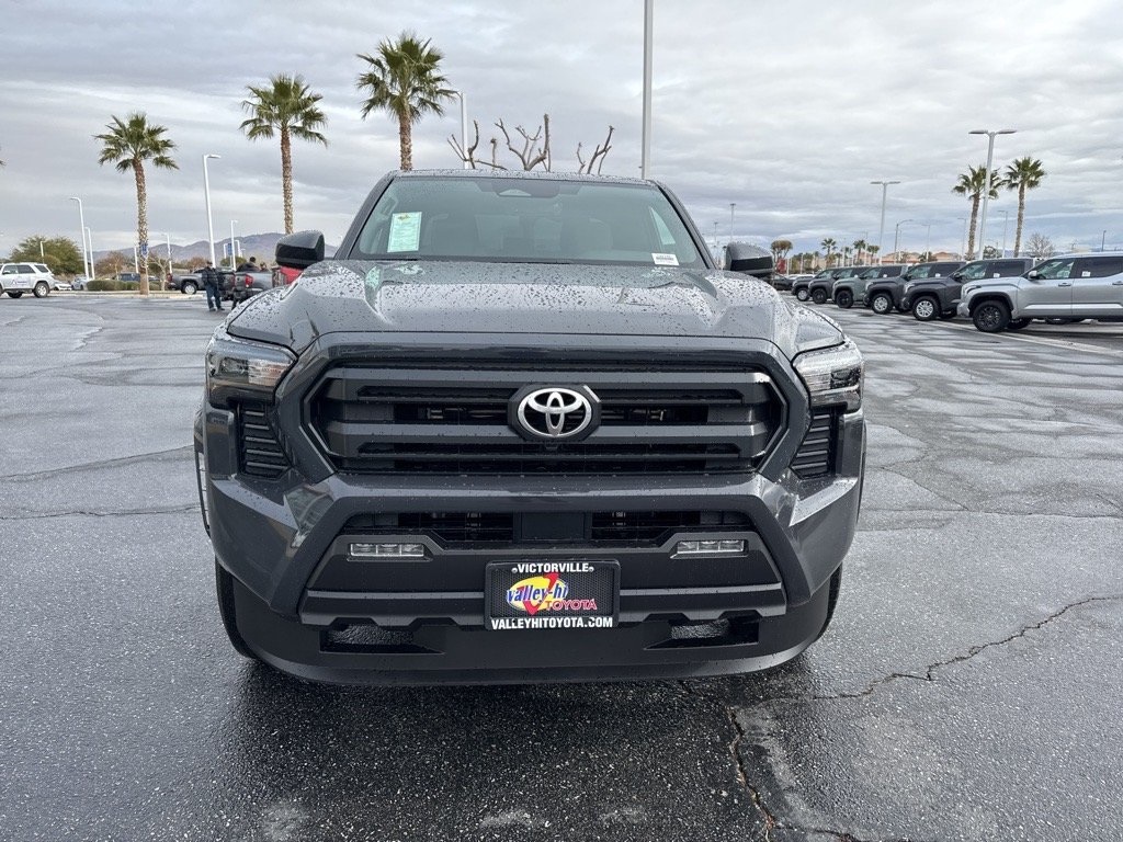 2025 Toyota Tacoma SR5 photo 3