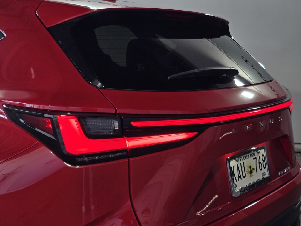 2023 Lexus NX 250 photo 10