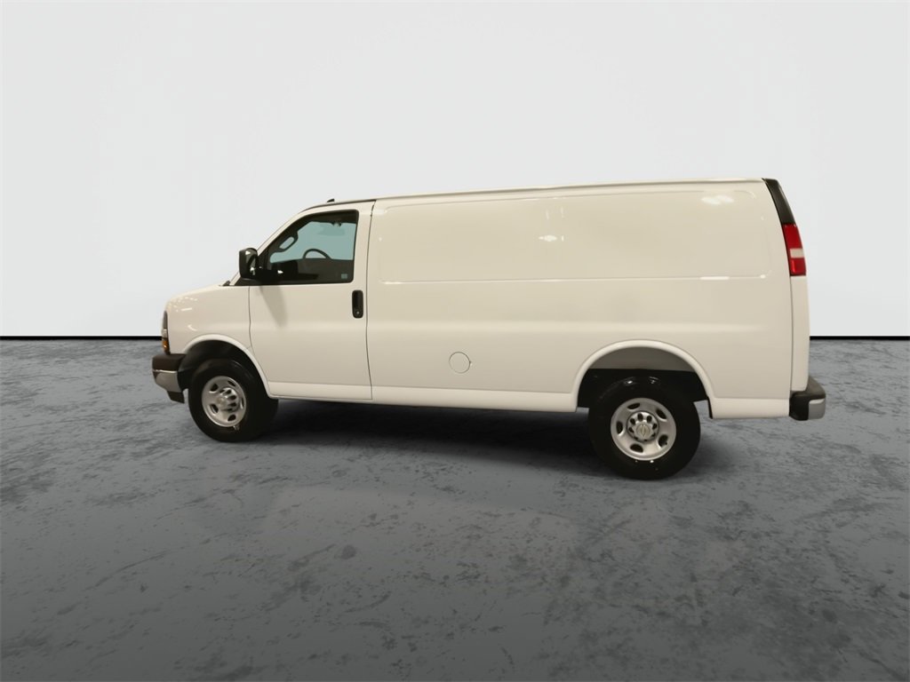 2025 Chevrolet Express Cargo 2500 photo 2